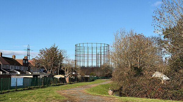 Motspur Park Gasholder